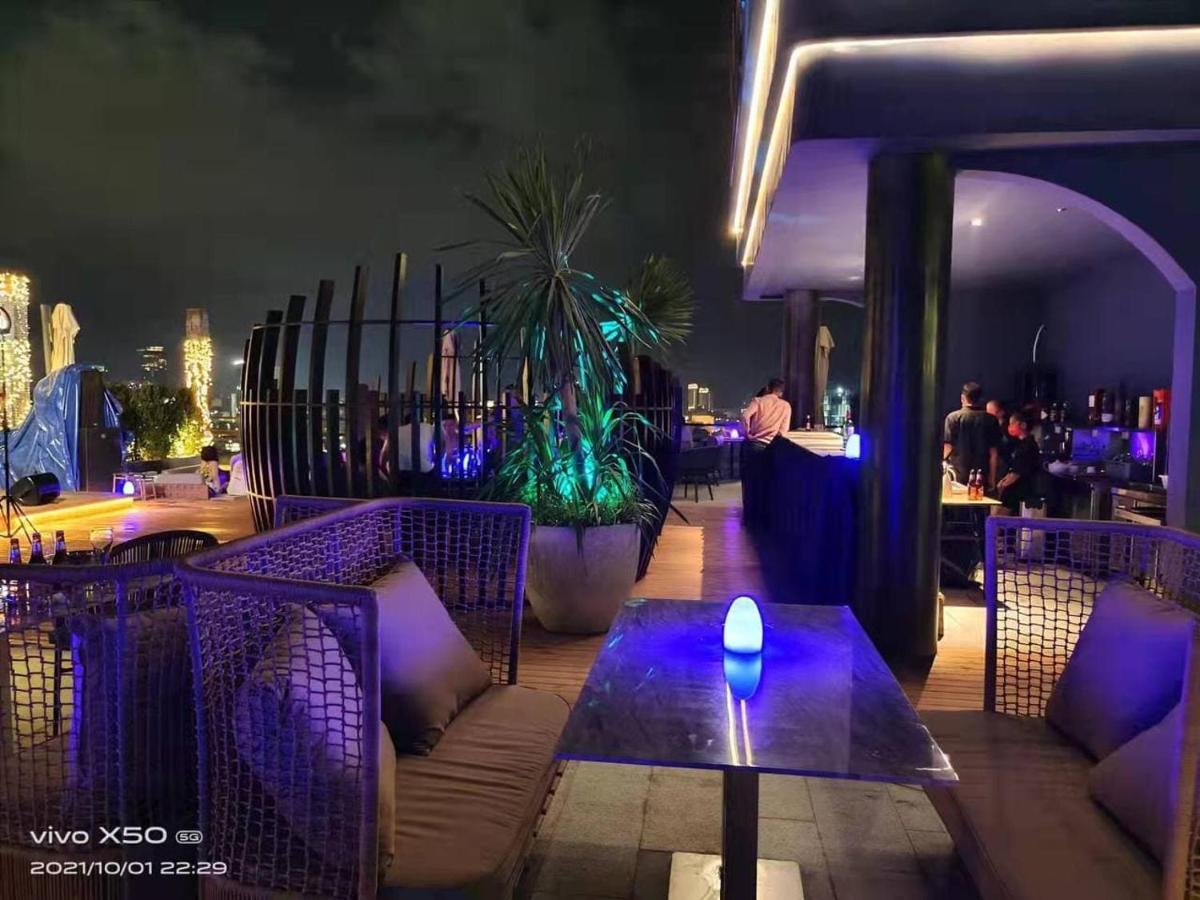 Ocean Hotel Phnom-Penh Buitenkant foto