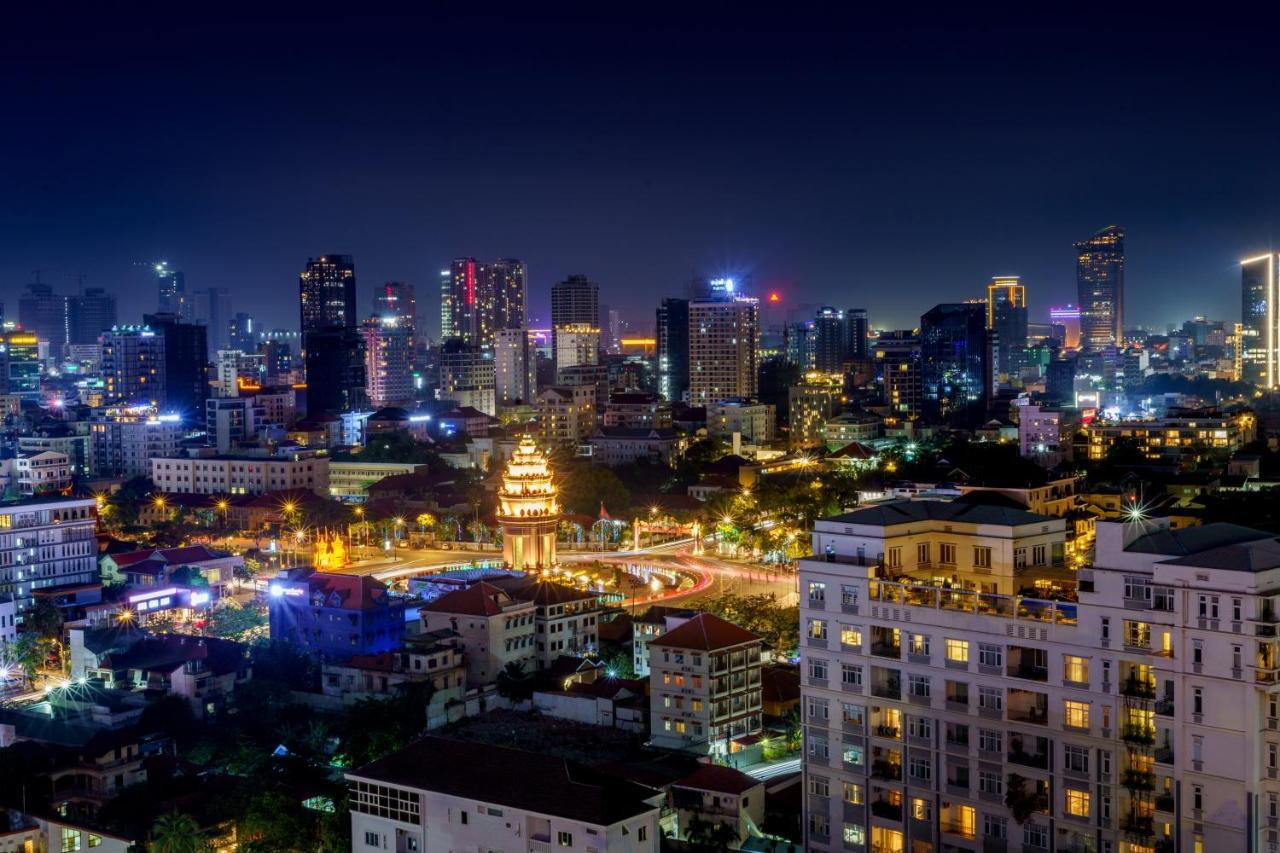 Ocean Hotel Phnom-Penh Buitenkant foto